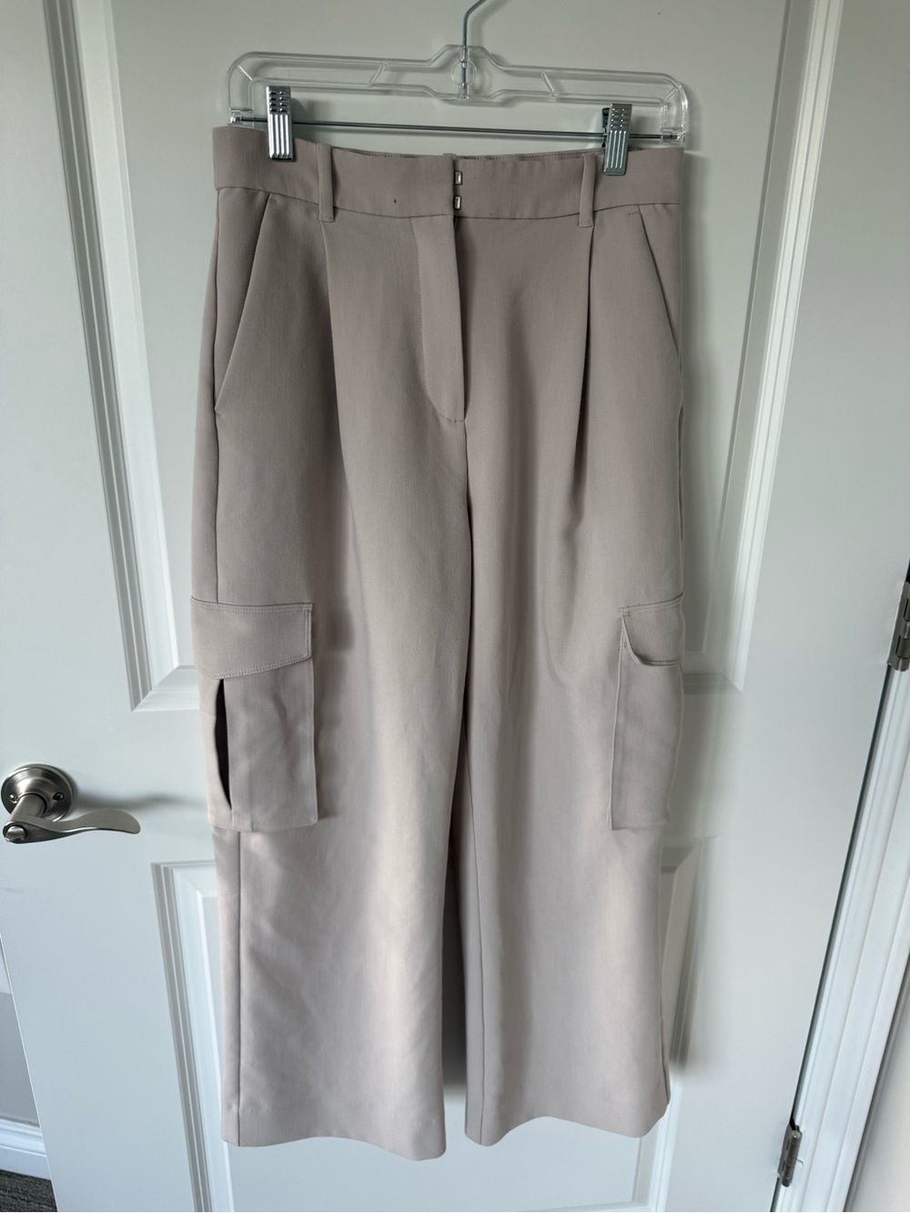 Abercrombie & Fitch Wide Leg Cargo Dress Pants